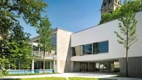 01_Stiftung_aussen-1024×576